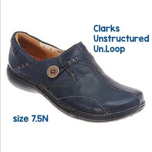 Clarks 💙 Unstructured Un.Loop Navy Leather Loafer